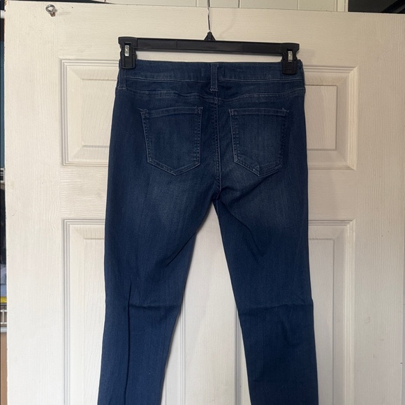 Altar’d State Distressed Skinny Jeans - Picture 5 of 6